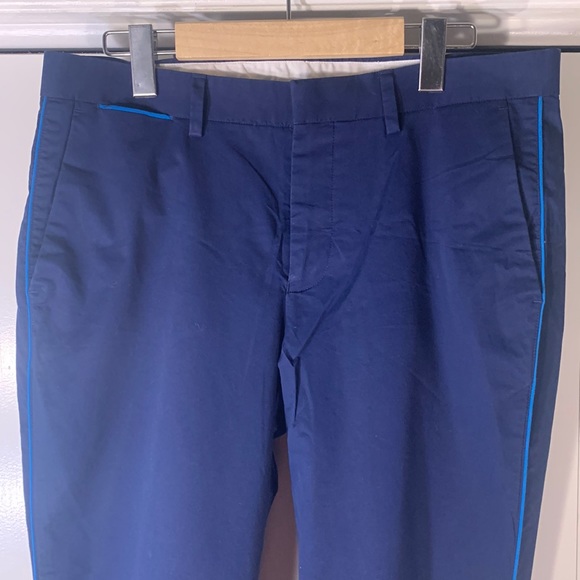 Calvin🏌️‍♂️Klein (32”x30”) - Picture 5 of 16